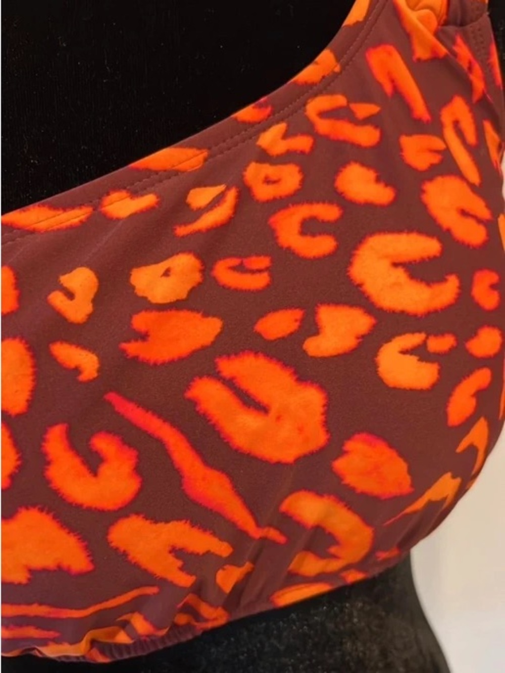 One-Shoulder Neon Orange Leopard Crop Top - Women - Picture 3 of 5